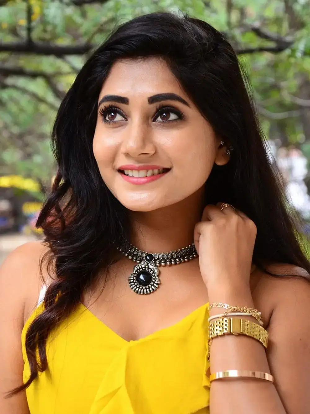 Indian Model Vasanthi Krishnan Stills in Yellow Dress